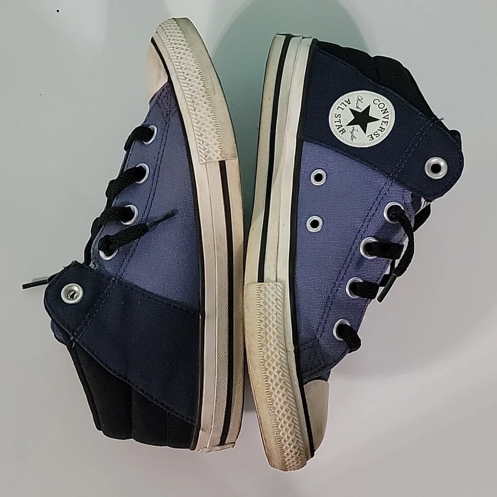 Boys Converse Chuck Taylor All Star Axel Slip-Ons, Blue/Black, Size 3, Pre-owned